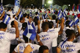 Presidente Daniel recibe Antorcha Centroamericana