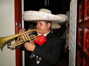 Presidente Daniel celebra el 84 aniversario natal de Blanca Segovia Sandino Aráuz