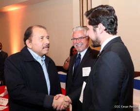 Comandante Daniel participa en clausura de Conferencia Business Future of the Americas 