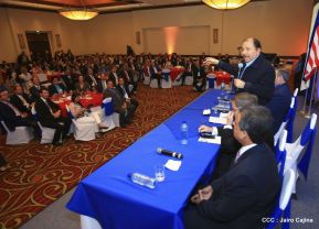 Comandante Daniel participa en clausura de Conferencia Business Future of the Americas 