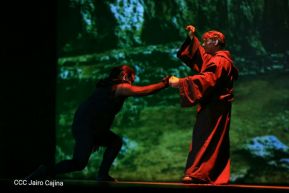 Presentación de la ópera "El Lobo y el Santo" en el Teatro Rubén Darío
