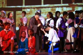 Presentación de la ópera "El Lobo y el Santo" en el Teatro Rubén Darío