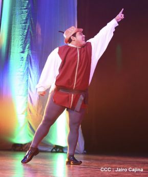 Presentación de la ópera "El Lobo y el Santo" en el Teatro Rubén Darío