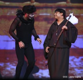 Presentación de la ópera "El Lobo y el Santo" en el Teatro Rubén Darío