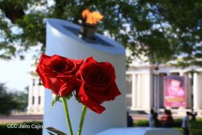 "Una flor para Carlos"