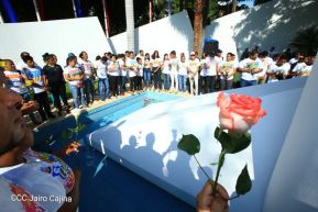 "Una flor para Carlos"