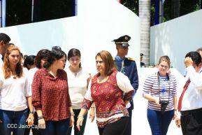 "Una flor para Carlos"