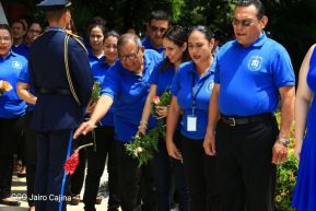 "Una flor para Carlos"