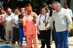 "Una flor para Carlos"
