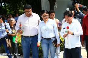 "Una flor para Carlos"