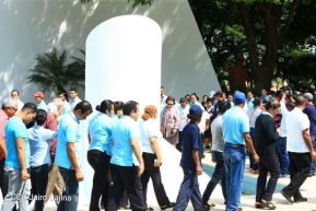 "Una flor para Carlos"