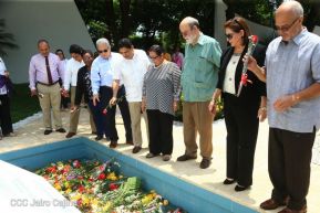 "Una flor para Carlos"