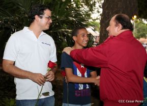 Daniel y Rosario en acto central del natalicio del Comandante Carlos Fonseca Amador