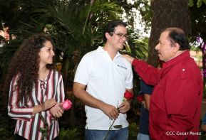 Daniel y Rosario en acto central del natalicio del Comandante Carlos Fonseca Amador