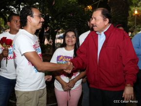 Daniel y Rosario en acto central del natalicio del Comandante Carlos Fonseca Amador