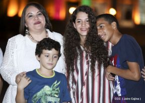 Daniel y Rosario en acto central del natalicio del Comandante Carlos Fonseca Amador