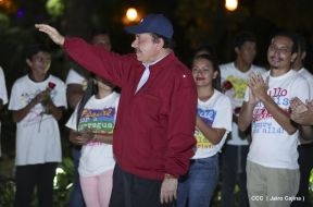 Daniel y Rosario en acto central del natalicio del Comandante Carlos Fonseca Amador