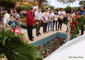 Daniel y Rosario en acto central del natalicio del Comandante Carlos Fonseca Amador