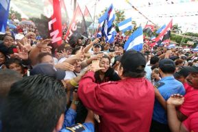 Daniel y Rosario junto al pueblo celebran 38 años del Repliegue a Masaya