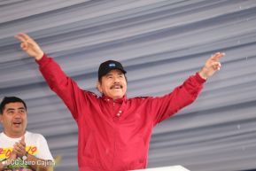 Daniel y Rosario junto al pueblo celebran 38 años del Repliegue a Masaya