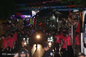 Daniel y Rosario junto al pueblo celebran 38 años del Repliegue a Masaya