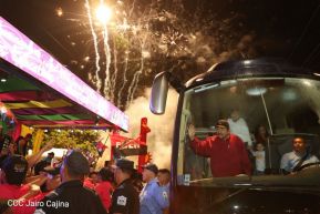 Daniel y Rosario junto al pueblo celebran 38 años del Repliegue a Masaya