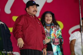 Daniel y Rosario junto al pueblo celebran 38 años del Repliegue a Masaya