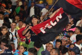 Daniel y Rosario junto al pueblo celebran 38 años del Repliegue a Masaya