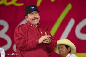 Daniel y Rosario junto al pueblo celebran 38 años del Repliegue a Masaya