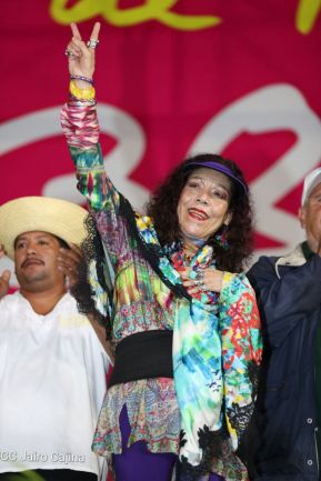 Daniel y Rosario junto al pueblo celebran 38 años del Repliegue a Masaya