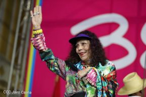 Daniel y Rosario junto al pueblo celebran 38 años del Repliegue a Masaya