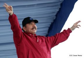 Daniel y Rosario junto al pueblo celebran 38 años del Repliegue a Masaya