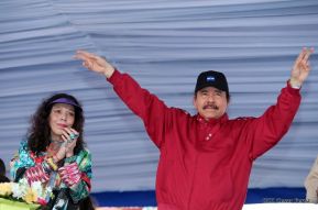 Daniel y Rosario junto al pueblo celebran 38 años del Repliegue a Masaya