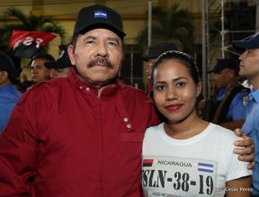 Daniel y Rosario junto al pueblo celebran 38 años del Repliegue a Masaya