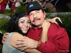 Daniel y Rosario junto al pueblo celebran 38 años del Repliegue a Masaya