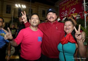 Daniel y Rosario junto al pueblo celebran 38 años del Repliegue a Masaya