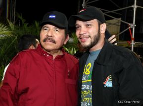 Daniel y Rosario junto al pueblo celebran 38 años del Repliegue a Masaya