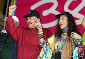 Daniel y Rosario junto al pueblo celebran 38 años del Repliegue a Masaya