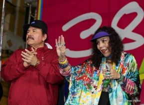 Daniel y Rosario junto al pueblo celebran 38 años del Repliegue a Masaya