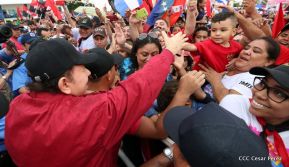 Daniel y Rosario junto al pueblo celebran 38 años del Repliegue a Masaya