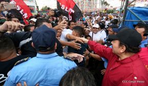 Daniel y Rosario junto al pueblo celebran 38 años del Repliegue a Masaya