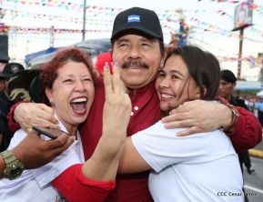 Daniel y Rosario junto al pueblo celebran 38 años del Repliegue a Masaya