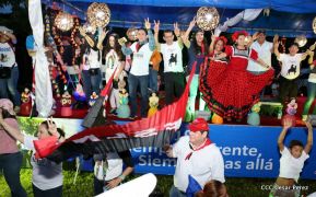 Daniel y Rosario junto al pueblo celebran 38 años del Repliegue a Masaya