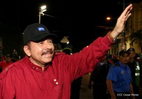 Daniel y Rosario junto al pueblo celebran 38 años del Repliegue a Masaya