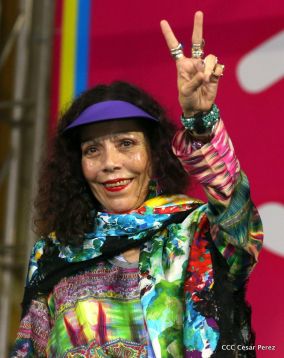 Daniel y Rosario junto al pueblo celebran 38 años del Repliegue a Masaya