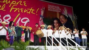 Daniel y Rosario junto al pueblo celebran 38 años del Repliegue a Masaya