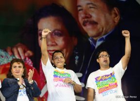 Daniel y Rosario junto al pueblo celebran 38 años del Repliegue a Masaya