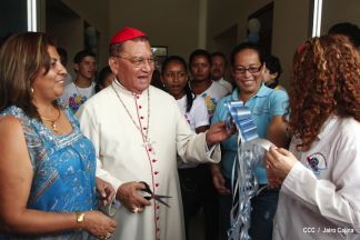 Cardenal Miguel inaugura Centro de Salud en La Libertad, Chontales