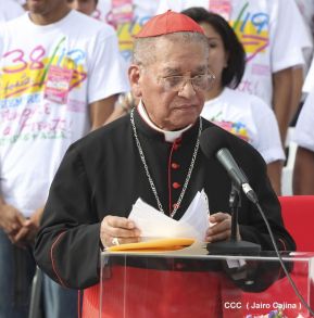 Rosario y Daniel celebran junto al pueblo 38 años de Revolución
