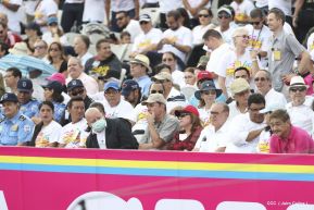 Rosario y Daniel celebran junto al pueblo 38 años de Revolución